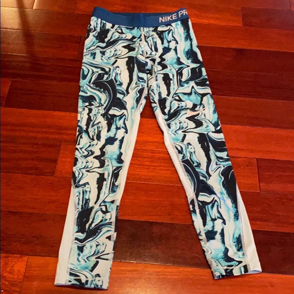 Nike pro girls leggings.
